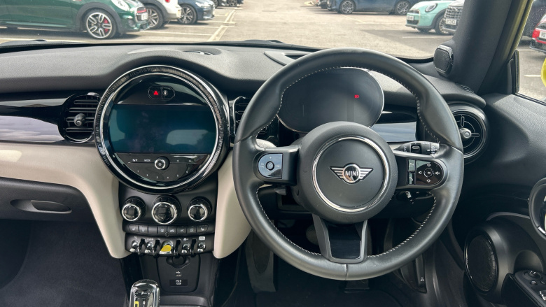 MINI Hatchback 135kW Cooper S Level 3 33kWh 3dr Auto Electric Hatchback